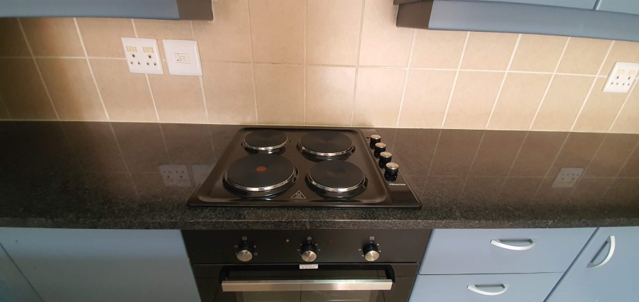 To Let 3 Bedroom Property for Rent in Royal Ascot Western Cape